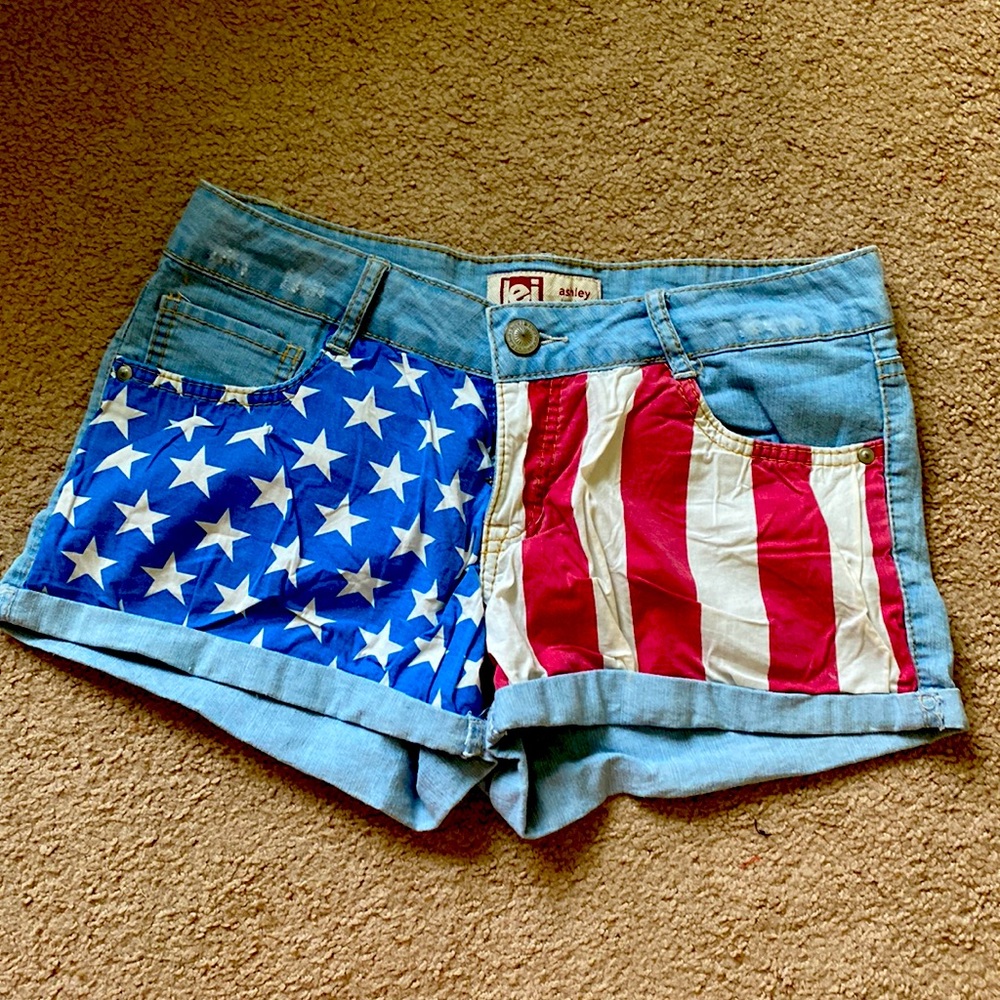 🇺🇸 American flag shorts